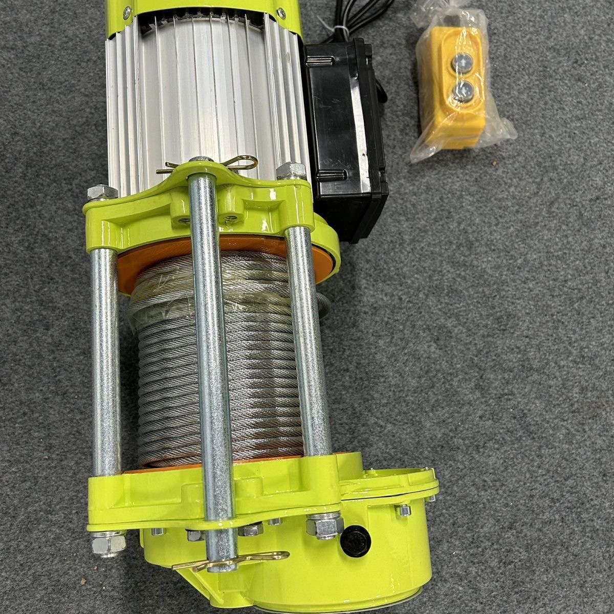 Wire rope drum close-up with pendant control