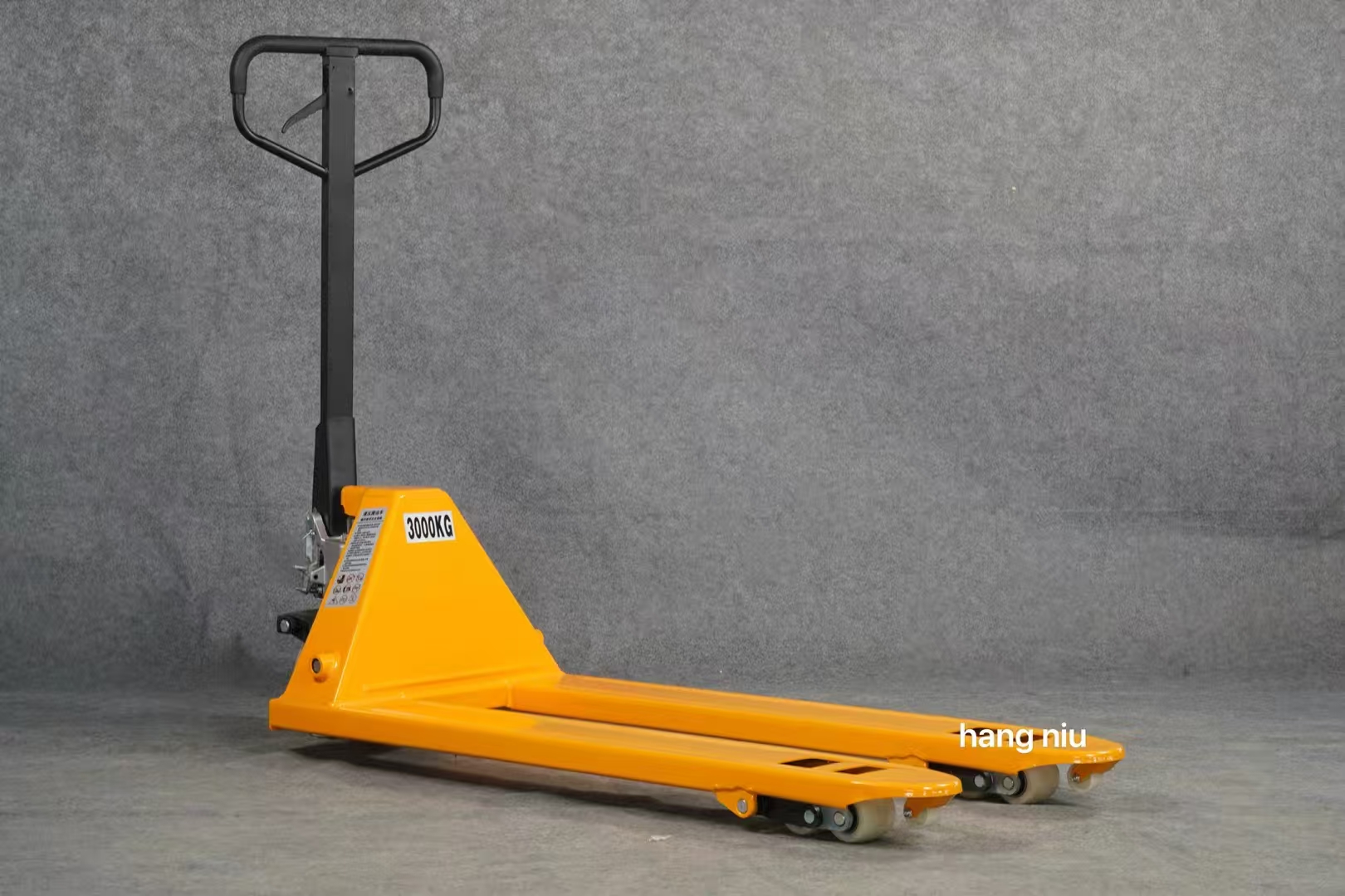 Hand pallet truck side profile